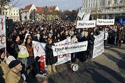 Zdravotníci zotrvajú v ostrom štrajku do stredy 19. apríla