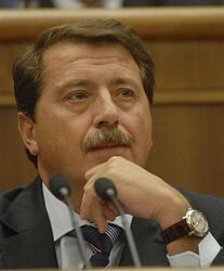 Paška postúpil petíciu za pluralitné zdravotníctvo na ďalšie prerokovanie