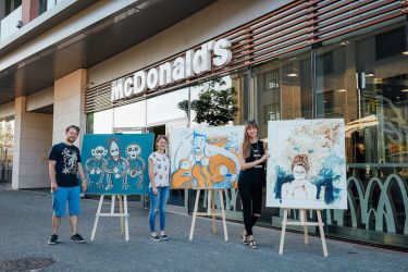 McDonald´s predstavil limitovanú edíciu dizajnérskych kávových kelímkov